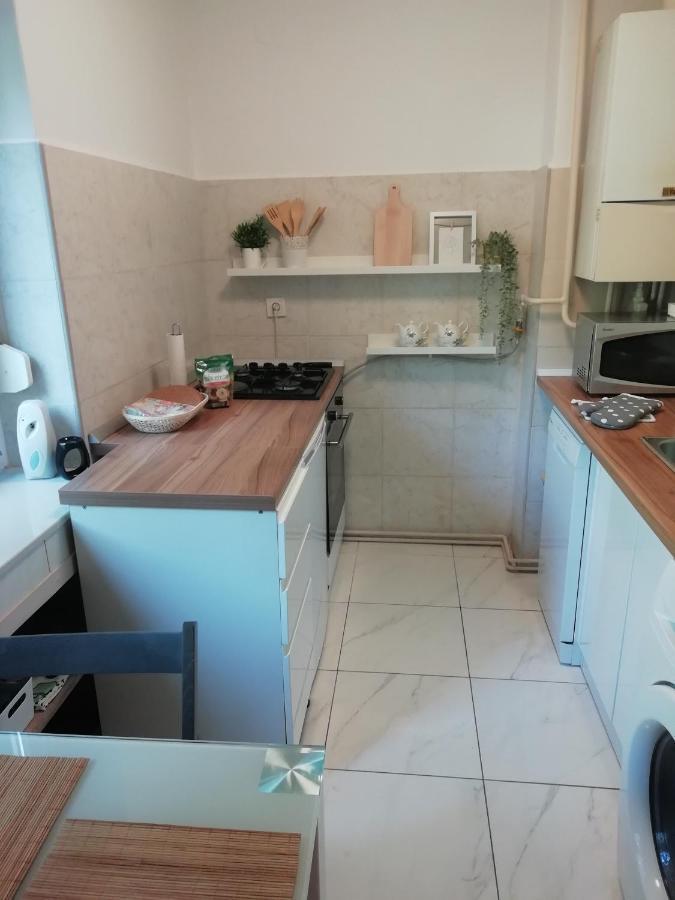 Sarmantni Apartman Malecka Zagreb Exterior photo